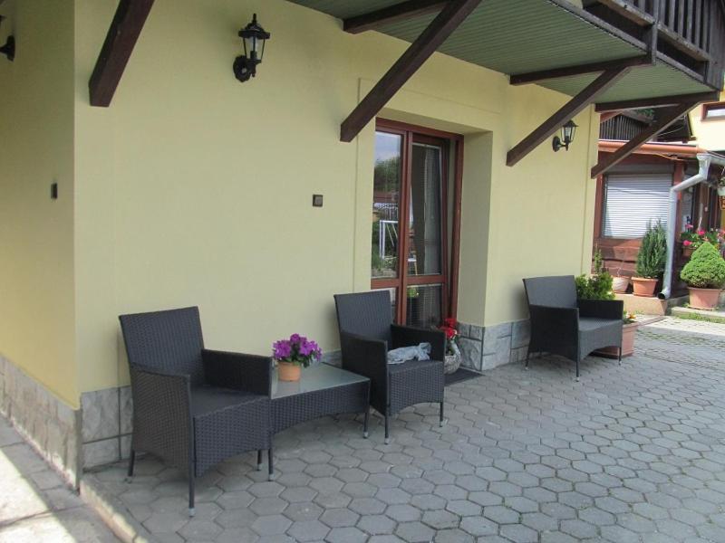 A+S Penzion Podzamok Spišské Podhradie Exteriör bild
