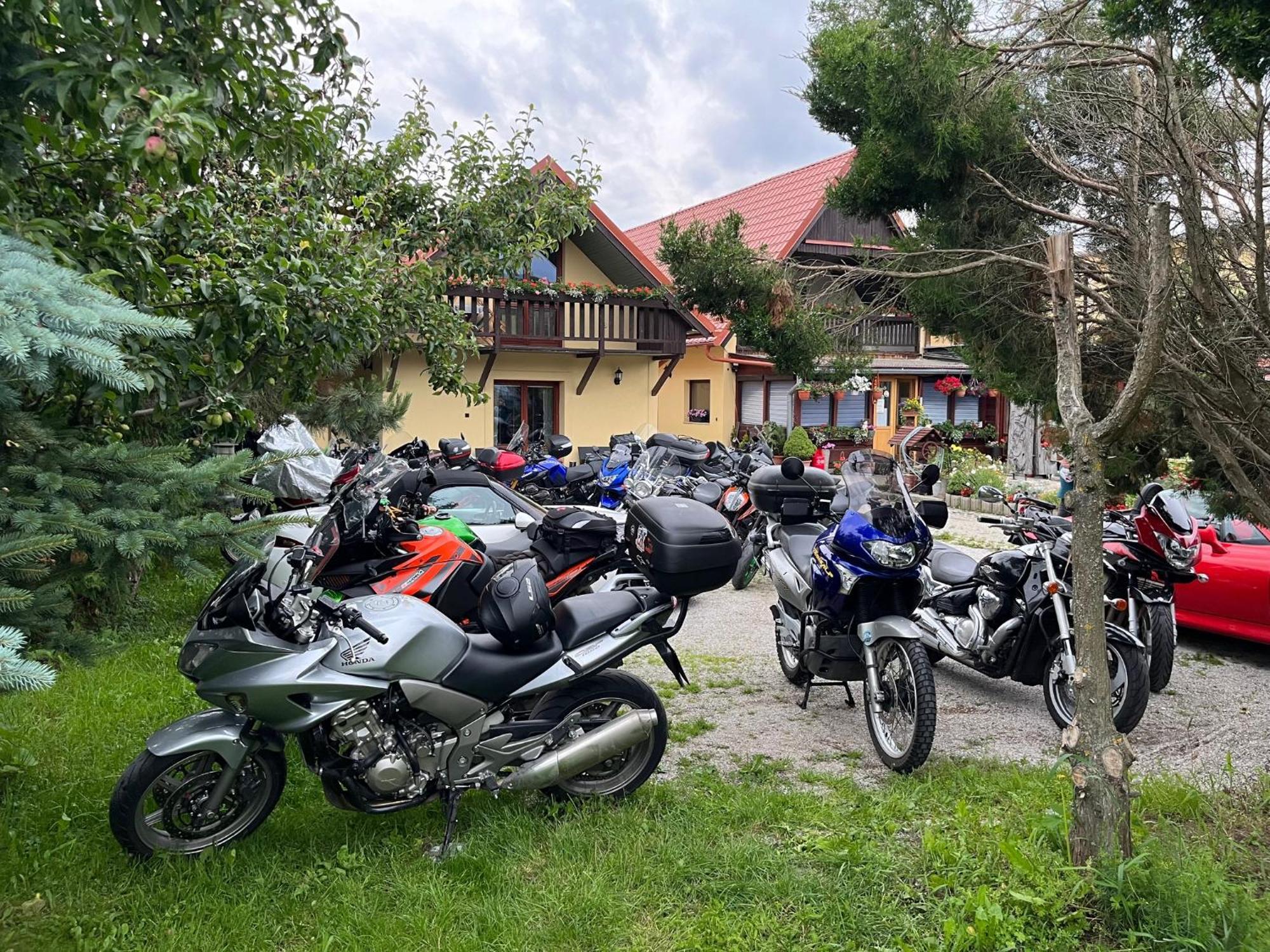 A+S Penzion Podzamok Spišské Podhradie Exteriör bild